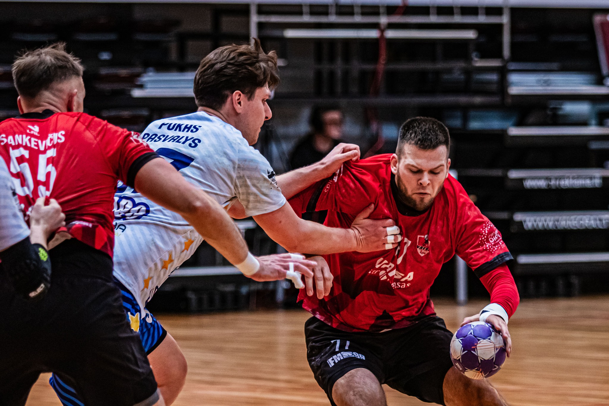 Prasidėjo LRL ketvirtfinaliai: „Varsa-Stronglasas“ namuose įveikė vicečempionus